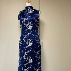 Geisha Style Silk Dress with Side Slits.